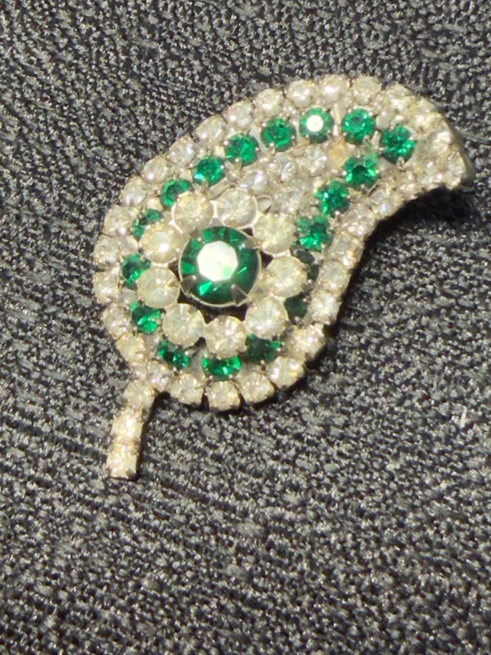 Emerald Green and Clear Crystal Leaf Brooch - Women Jewelry